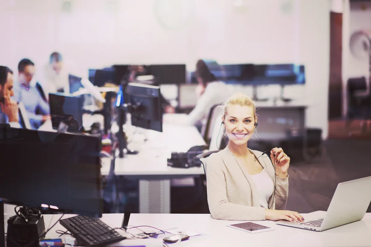 AI chatbot handling business inquiries